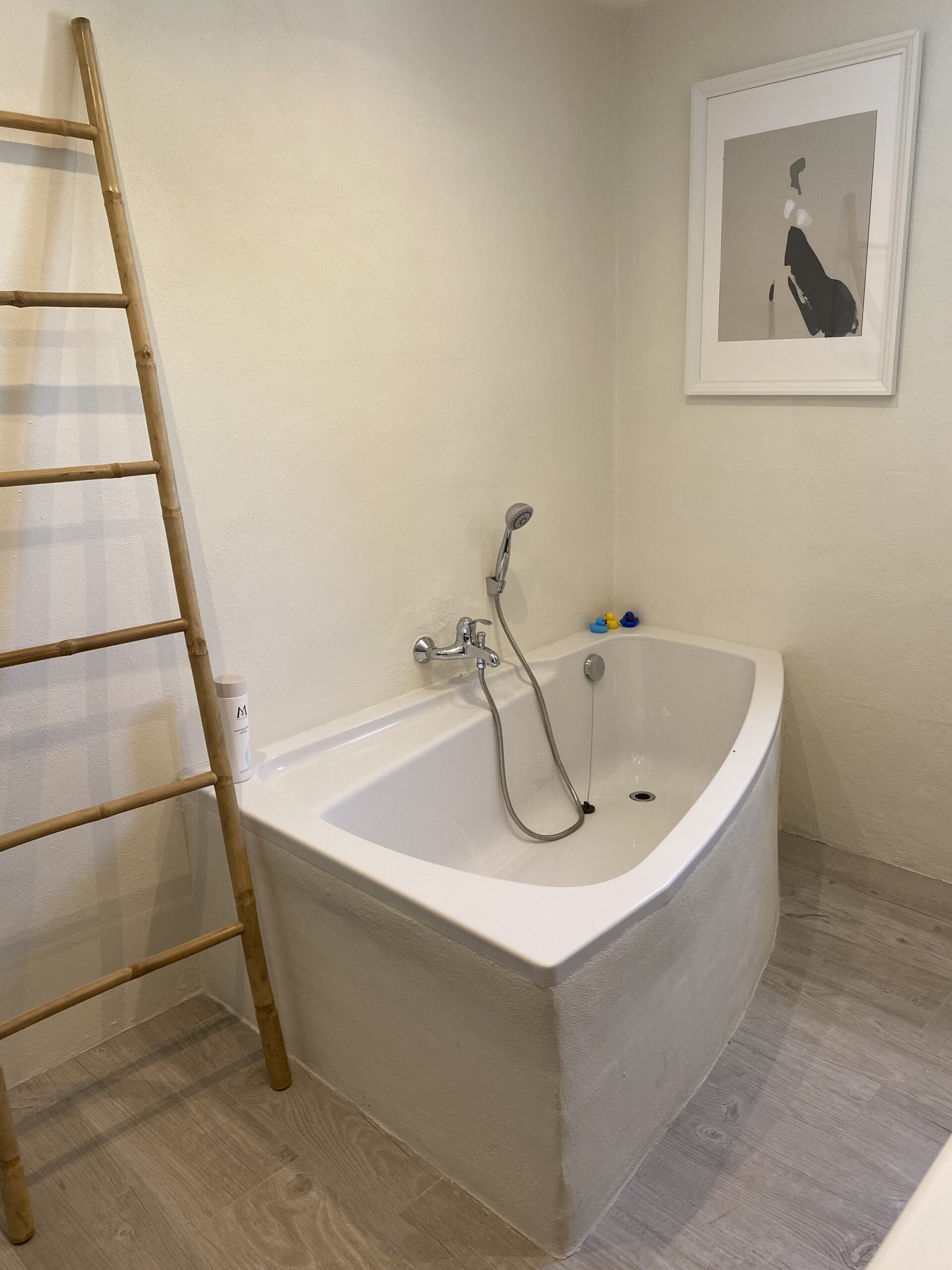 Tub