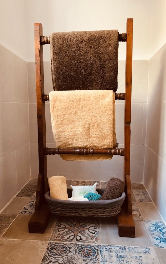 La Tierra Bathroom