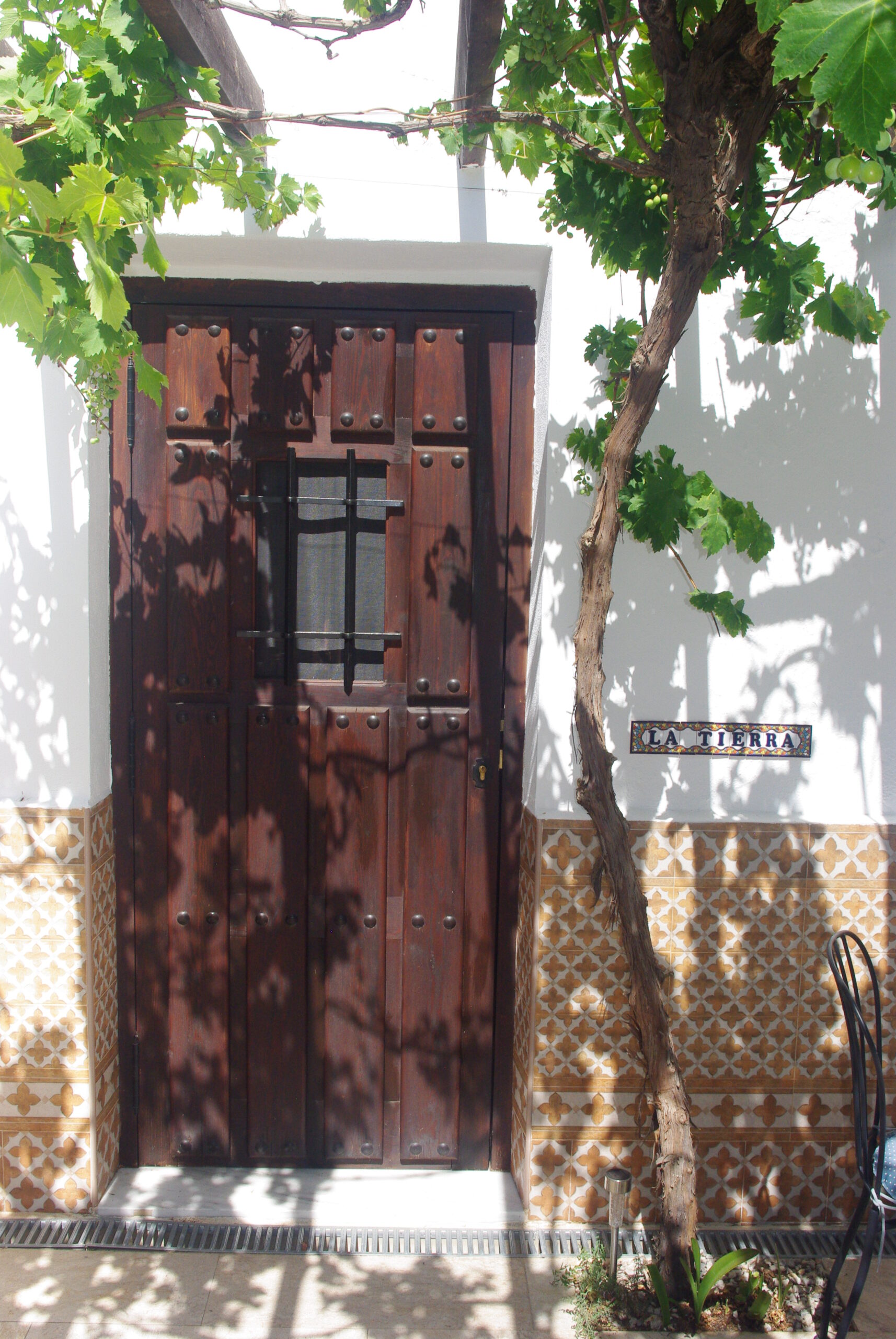 La Tierra Entrance
